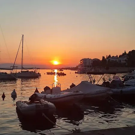 Seaside Bubi Апартаменты *